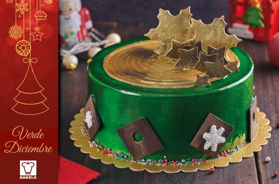 torta de chocolate con decoración verde